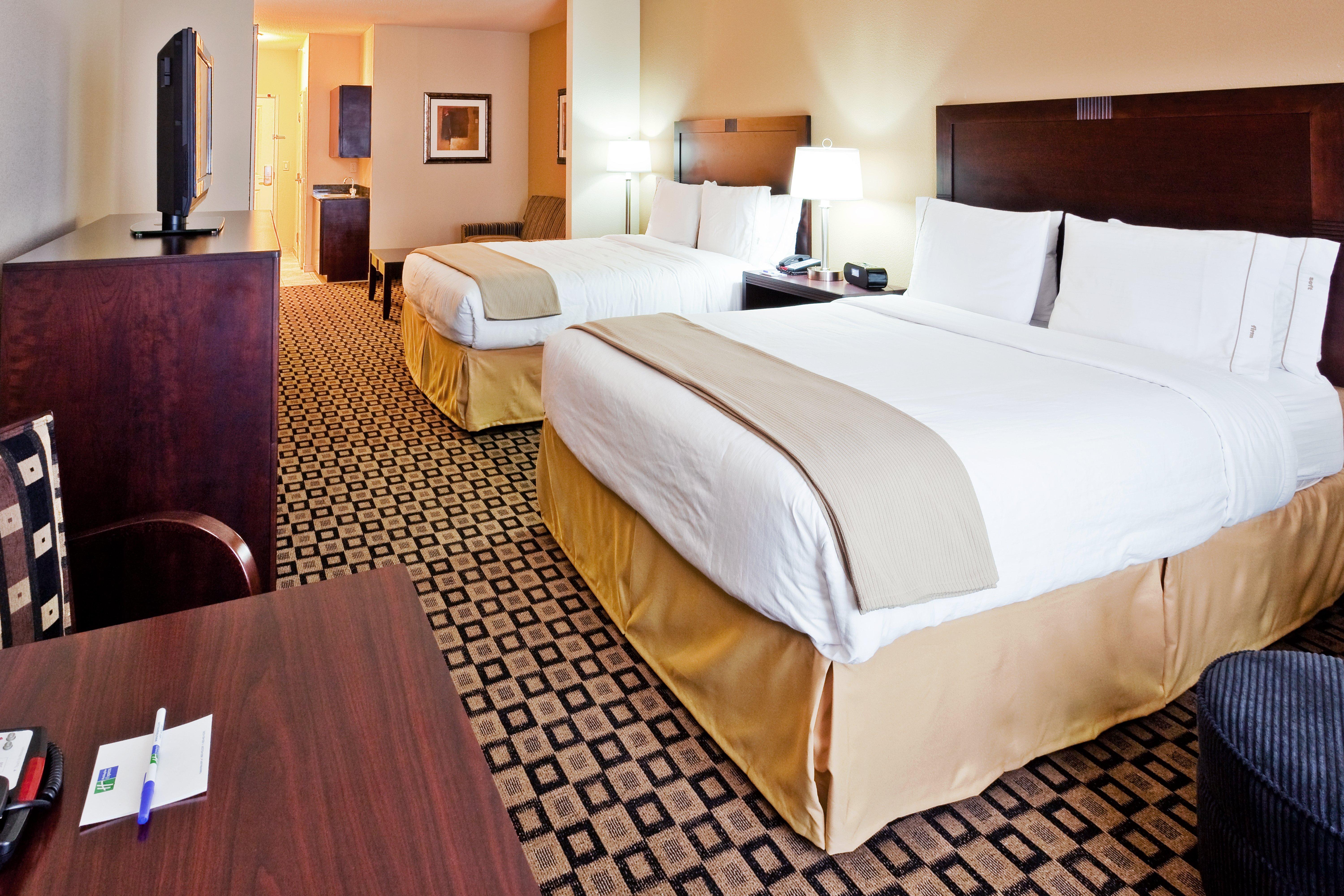 Holiday Inn Express & Suites Clovis By Ihg Exterior photo