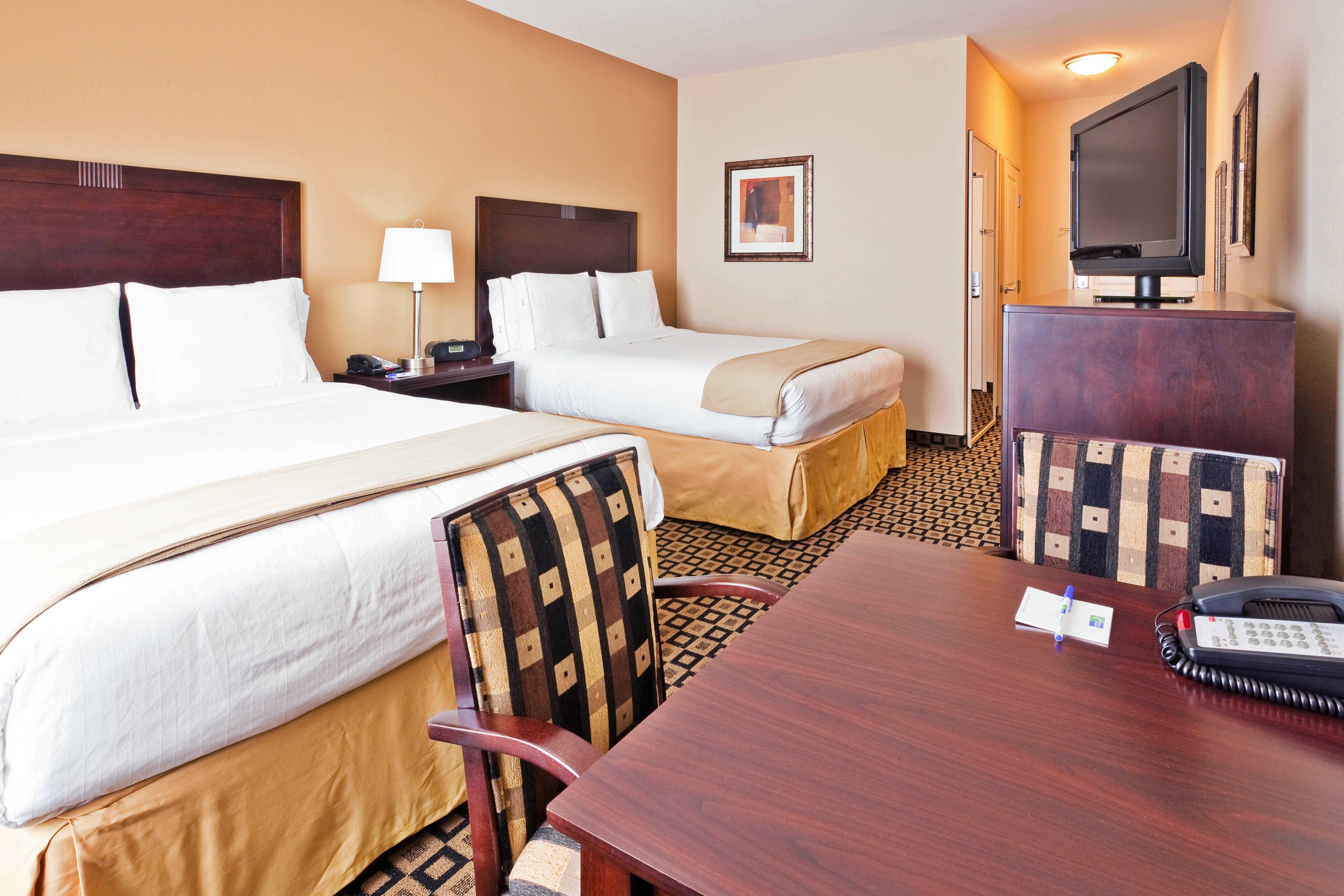 Holiday Inn Express & Suites Clovis By Ihg Exterior photo