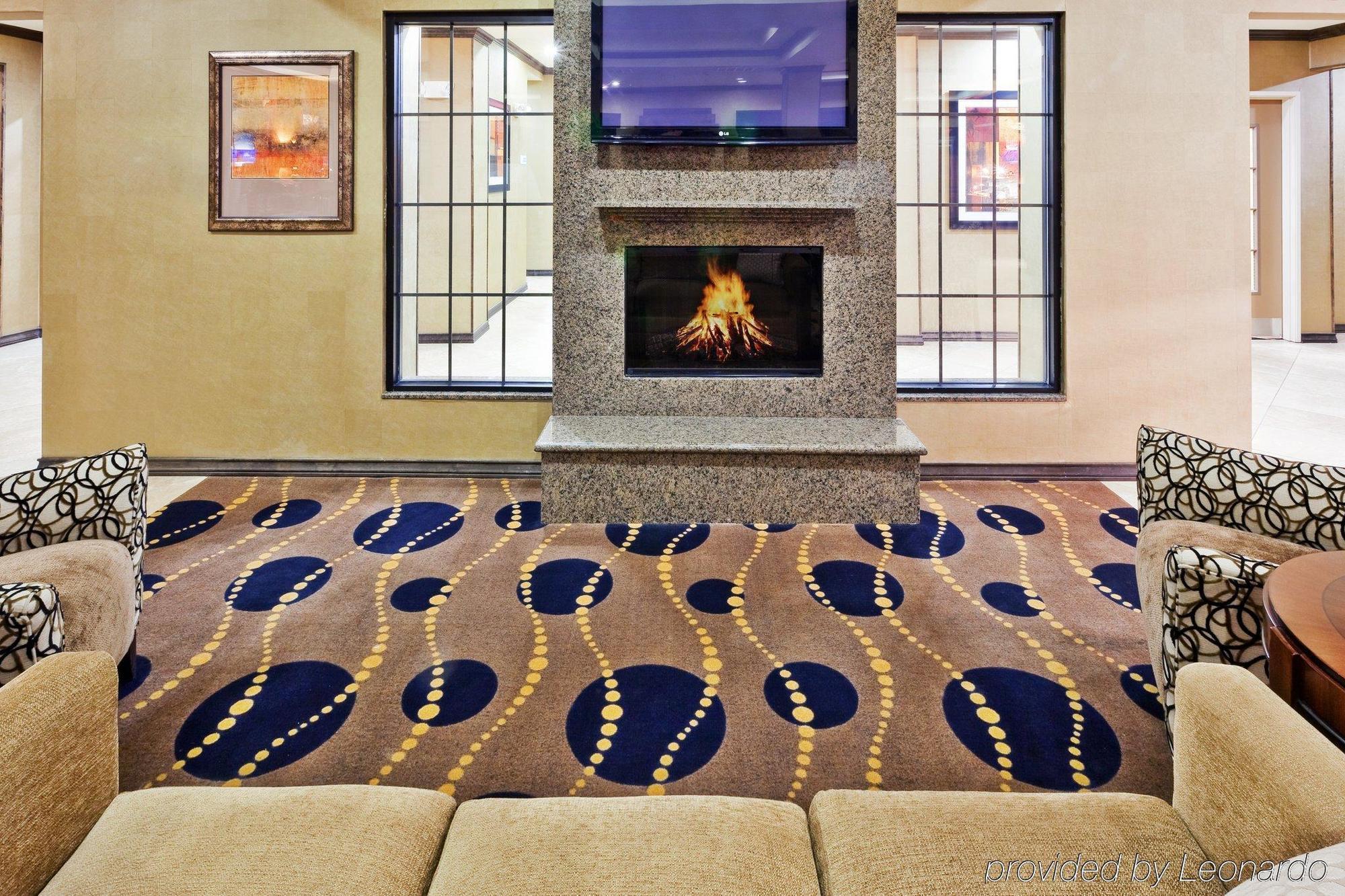 Holiday Inn Express & Suites Clovis By Ihg Room photo